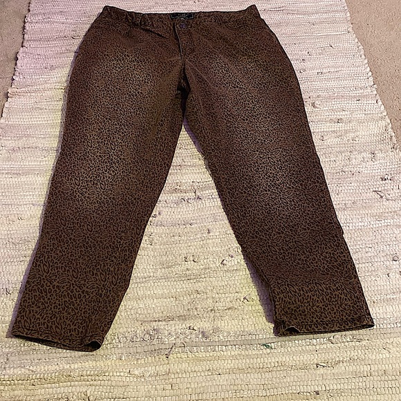 Woman’s jeans cheetah print size 18w - Picture 1 of 4